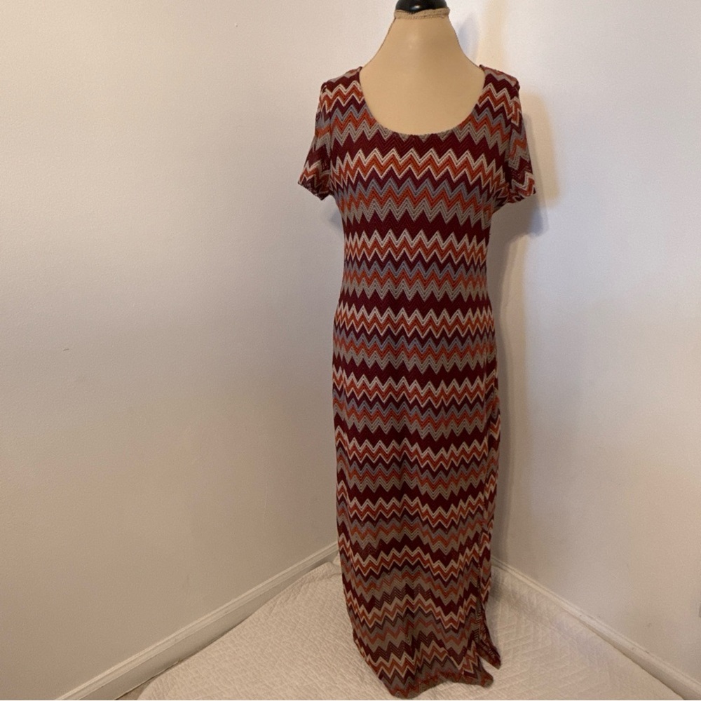 Absolutely Famous Zigzag Midi Dress in Red and Brown